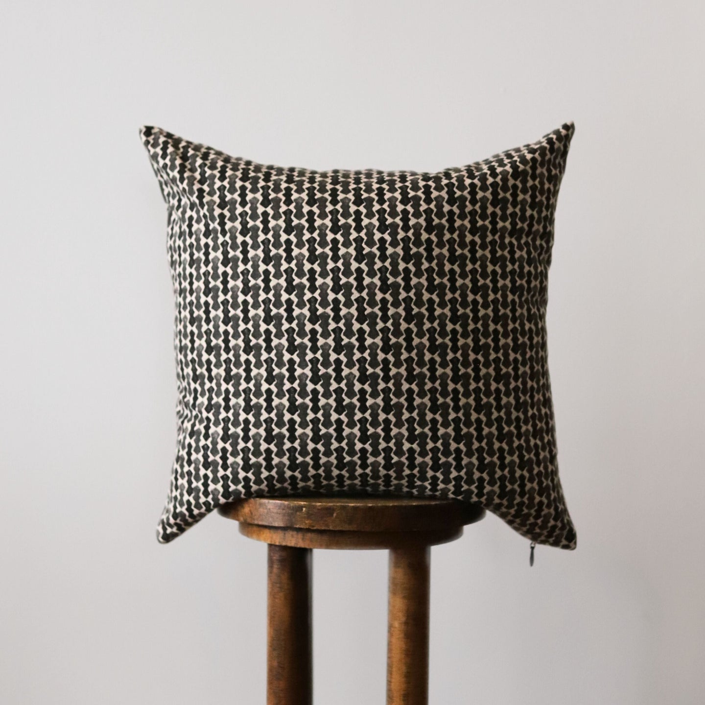 Black & Charcoal Pattern on Linen Pillow 20x20