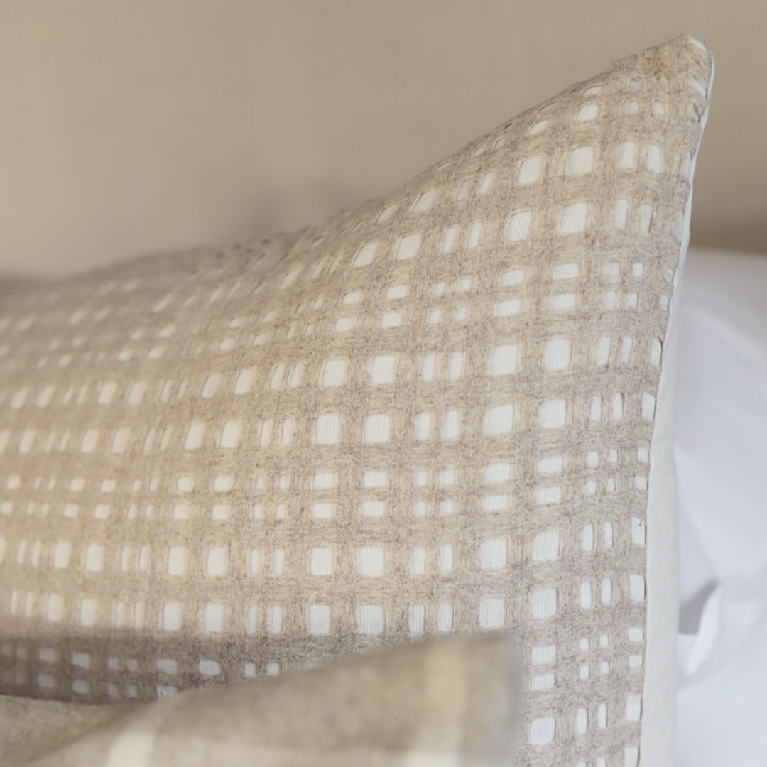 Off-White Linen with Open Checkers Wool Dutch Euro 28x36