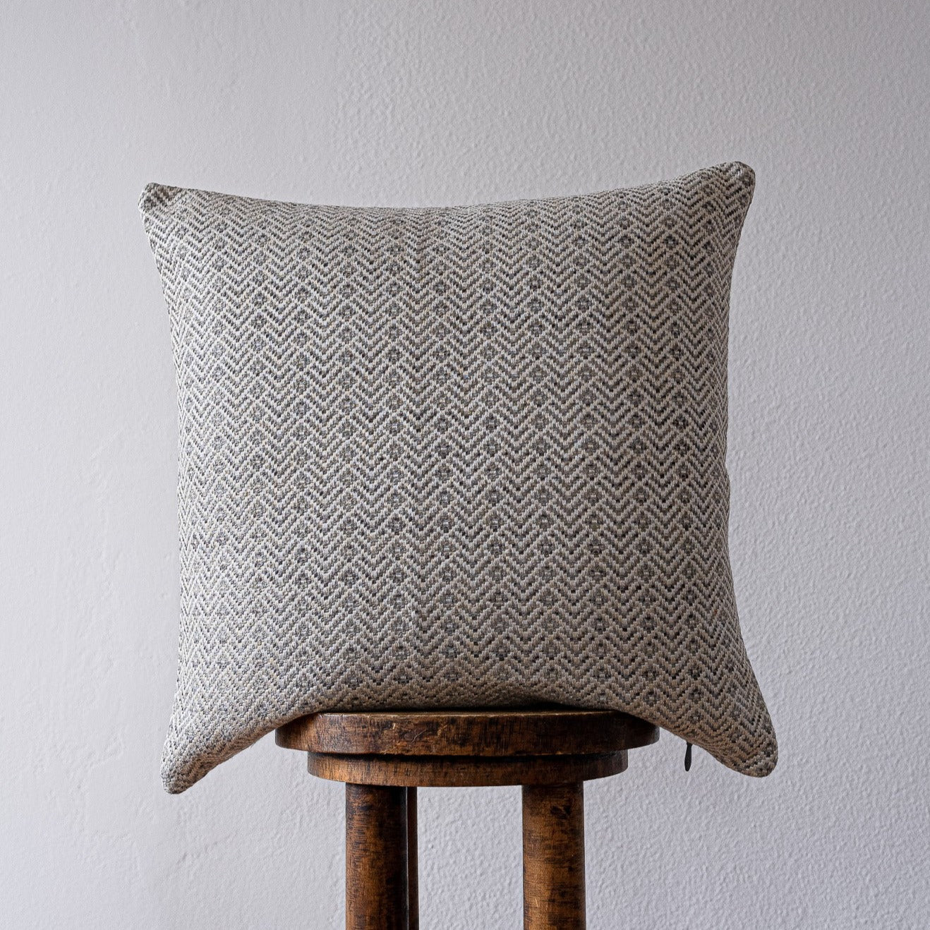 Chevron Diamond Pattern Pillow 20x20