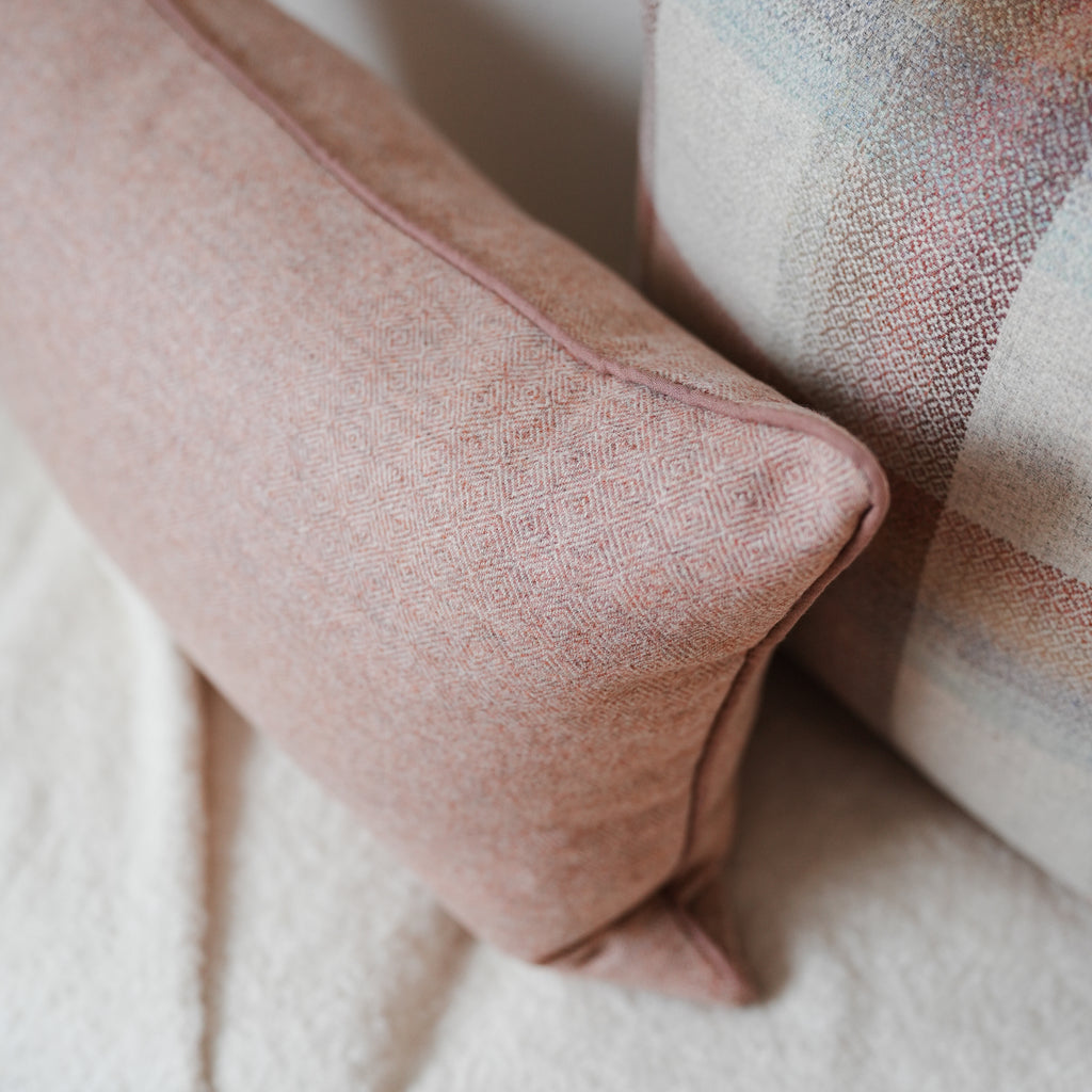 Coral & Cream Diamond Wool with Welt Lumbar Pillow 16x24