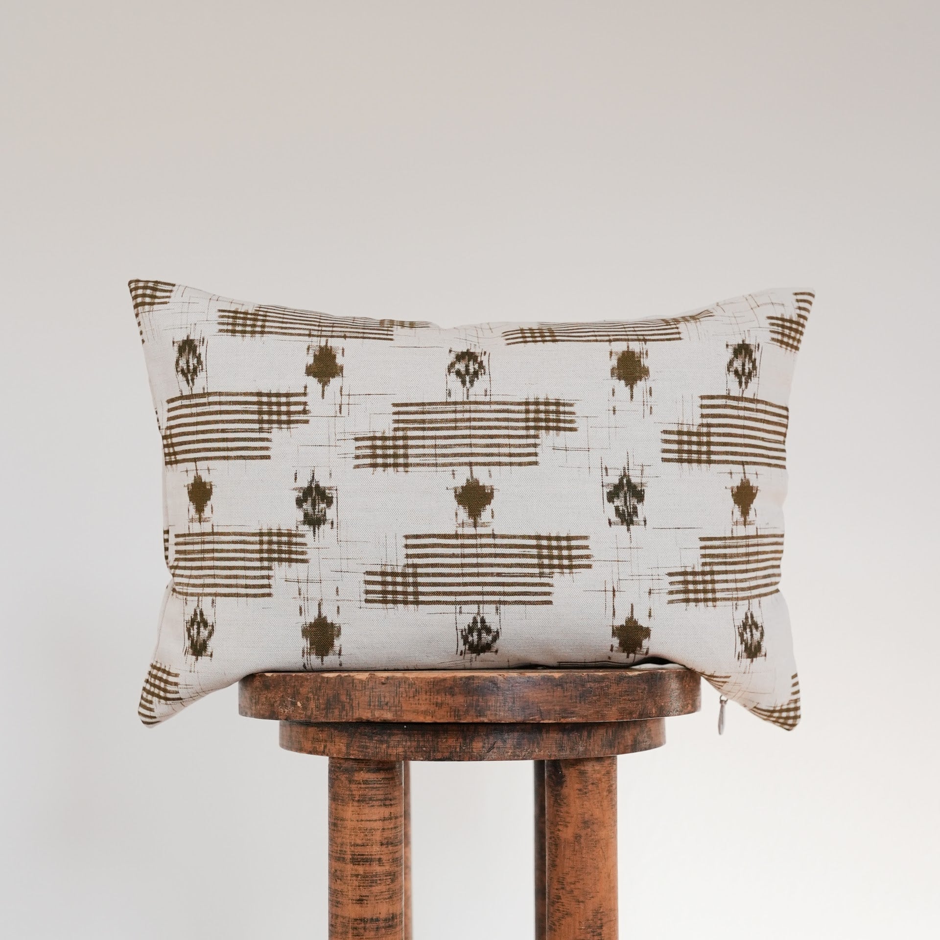 Cream & Brown Japanese Motif Lumbar 12x18