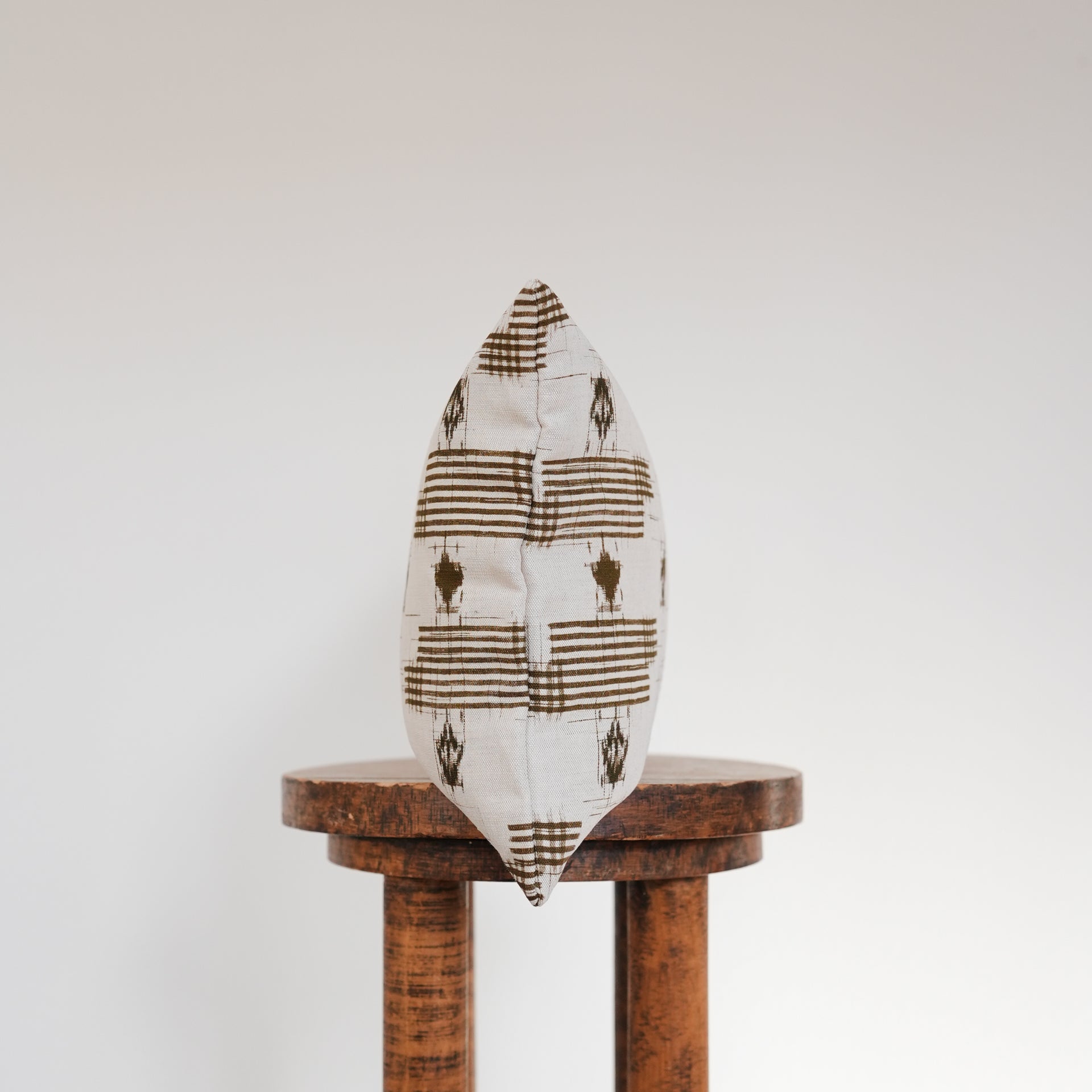 Cream & Brown Japanese Motif Lumbar 12x18