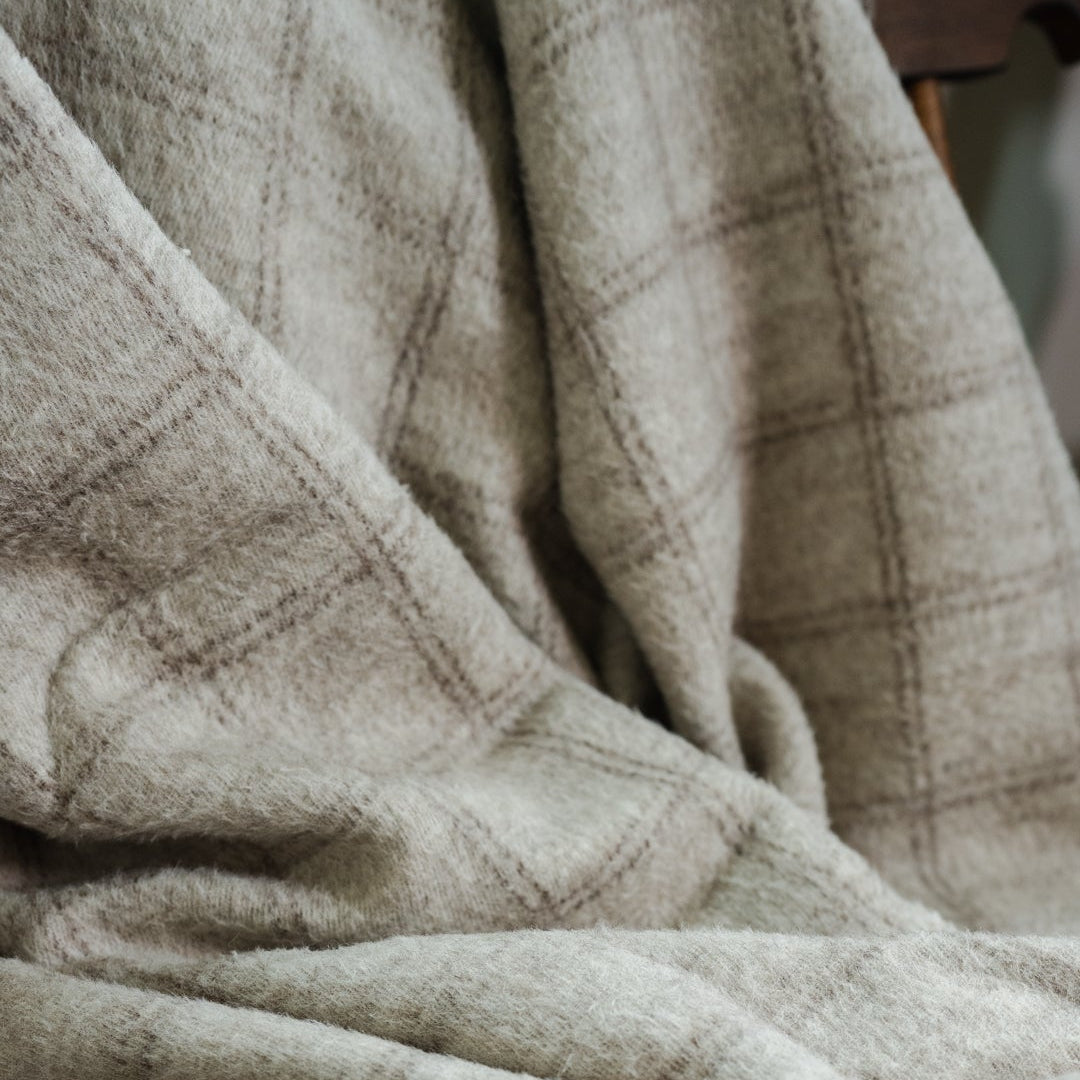 Italian Wool and Mohair Cream / Latte King Bedcover 118x99