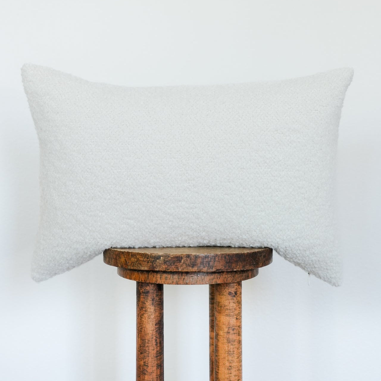 Cream Nubby Wool Boucle Lumbar 16x24