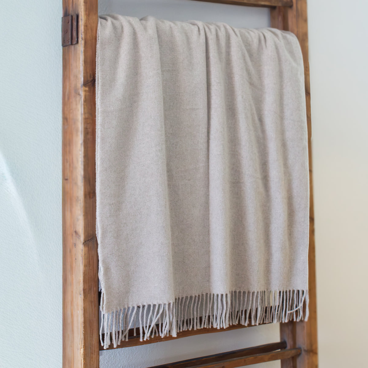 100% Cashmere Throw
