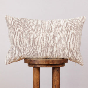 White & Grey "Wood Grain" Look Blend Lumbar 14x22