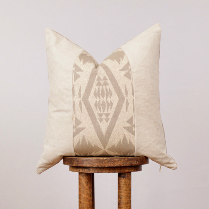 Vintage Heirloom Small Lumbar Pillow - Mercado A