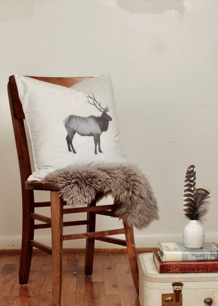 "Lone Elk" Velvet Decorative Pillow 20x20