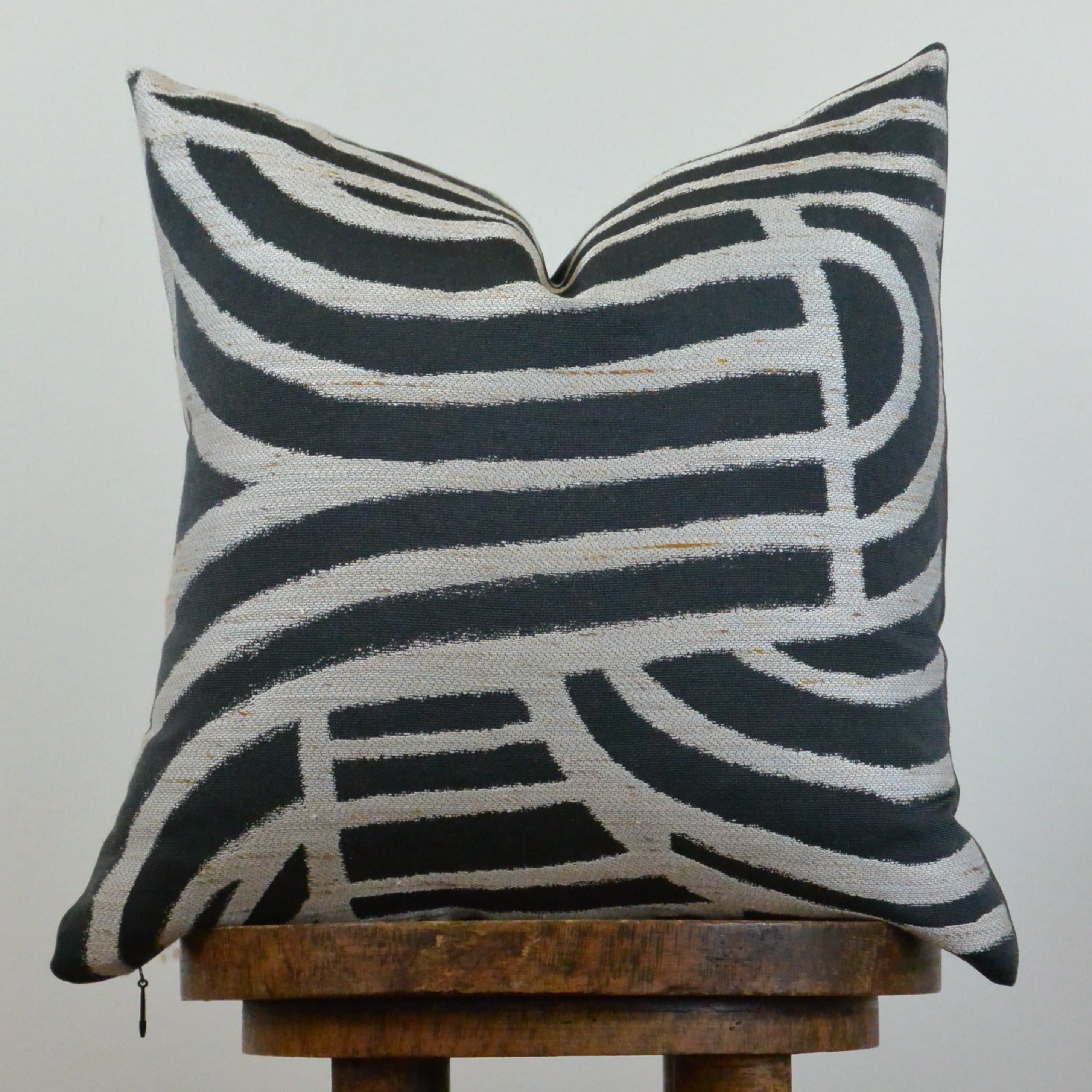 High quality 16x16 Feather Down Pillow Form from Pillow Decor