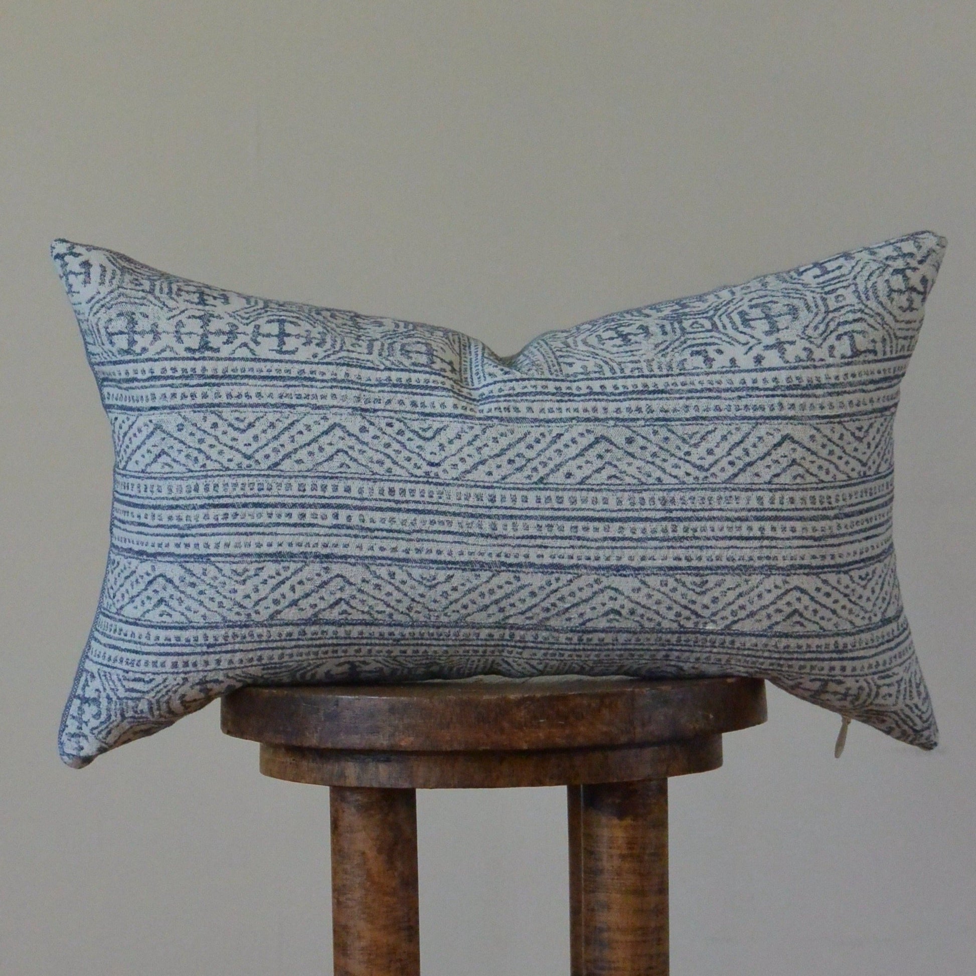 White & Blue Woven Cotton w/ Blue Motif Pattern Pillow 12x20