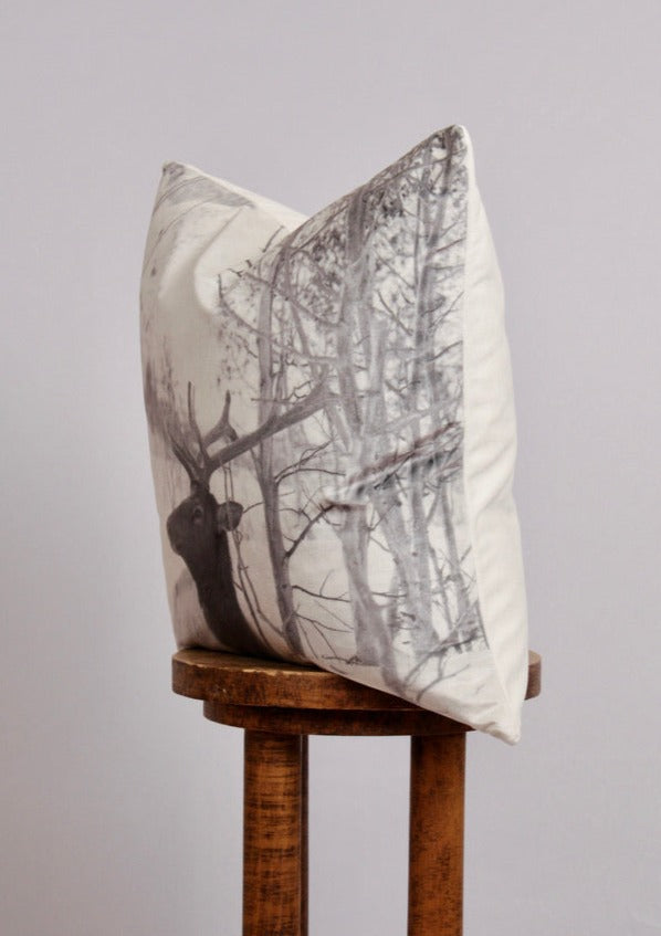"Rest" Elk Velvet Decorative Pillow 20x20